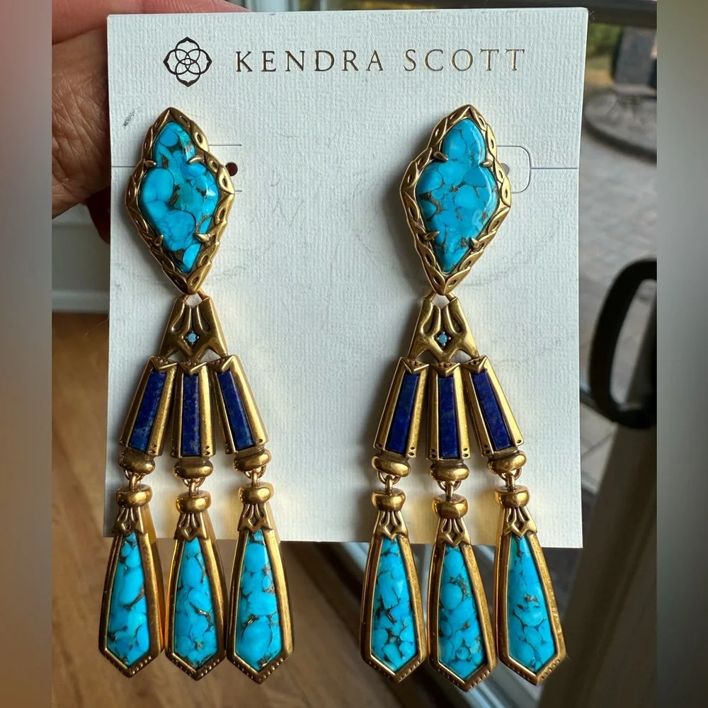 NWT- Kendra Scott Adeline Vintage Earrings - Picture 2 of 4